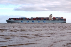 Containerschiff_03.jpg